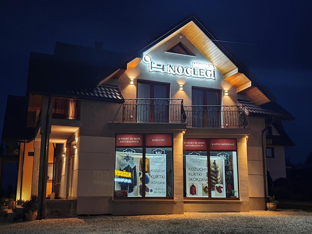 Mrowca Noclegi Pokoje Goscinne Gronkow Esterno foto