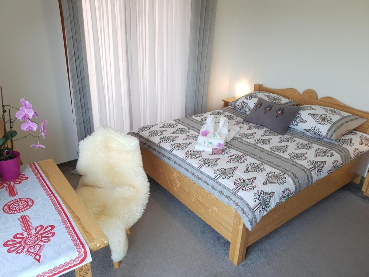 Mrowca Noclegi Pokoje Goscinne Gronkow Esterno foto